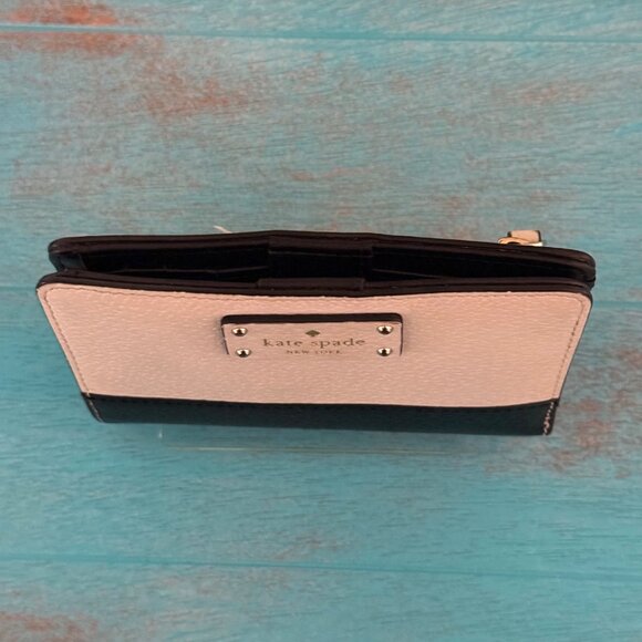 Kate Spade New York Small Bifold Wallet Leather Snap Closure Black & Cream - Picture 4 of 9